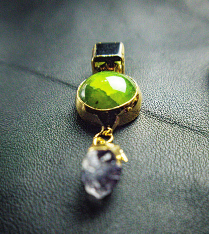 Natural Green Quartz Earring with amethyst underneath